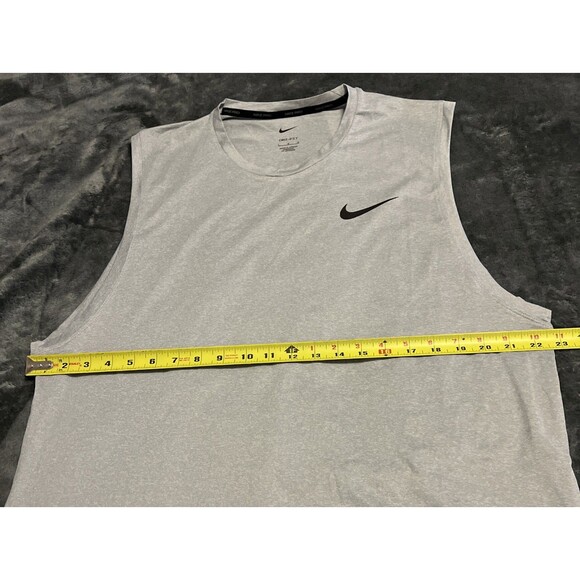 LARGE Nike Dri-Fit Gray Sleeveless Top Style CZ1184-073 - Picture 6 of 7